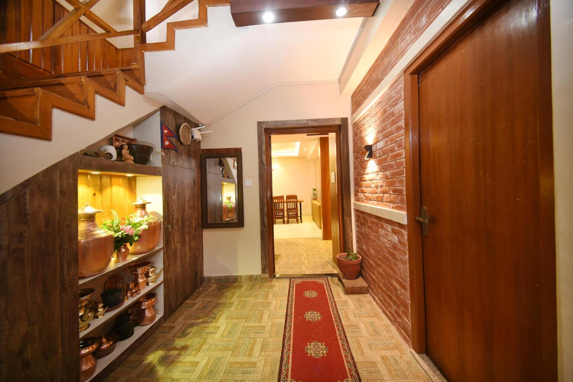 Mums Homestay & Studio Apartments Катманду Екстериор снимка