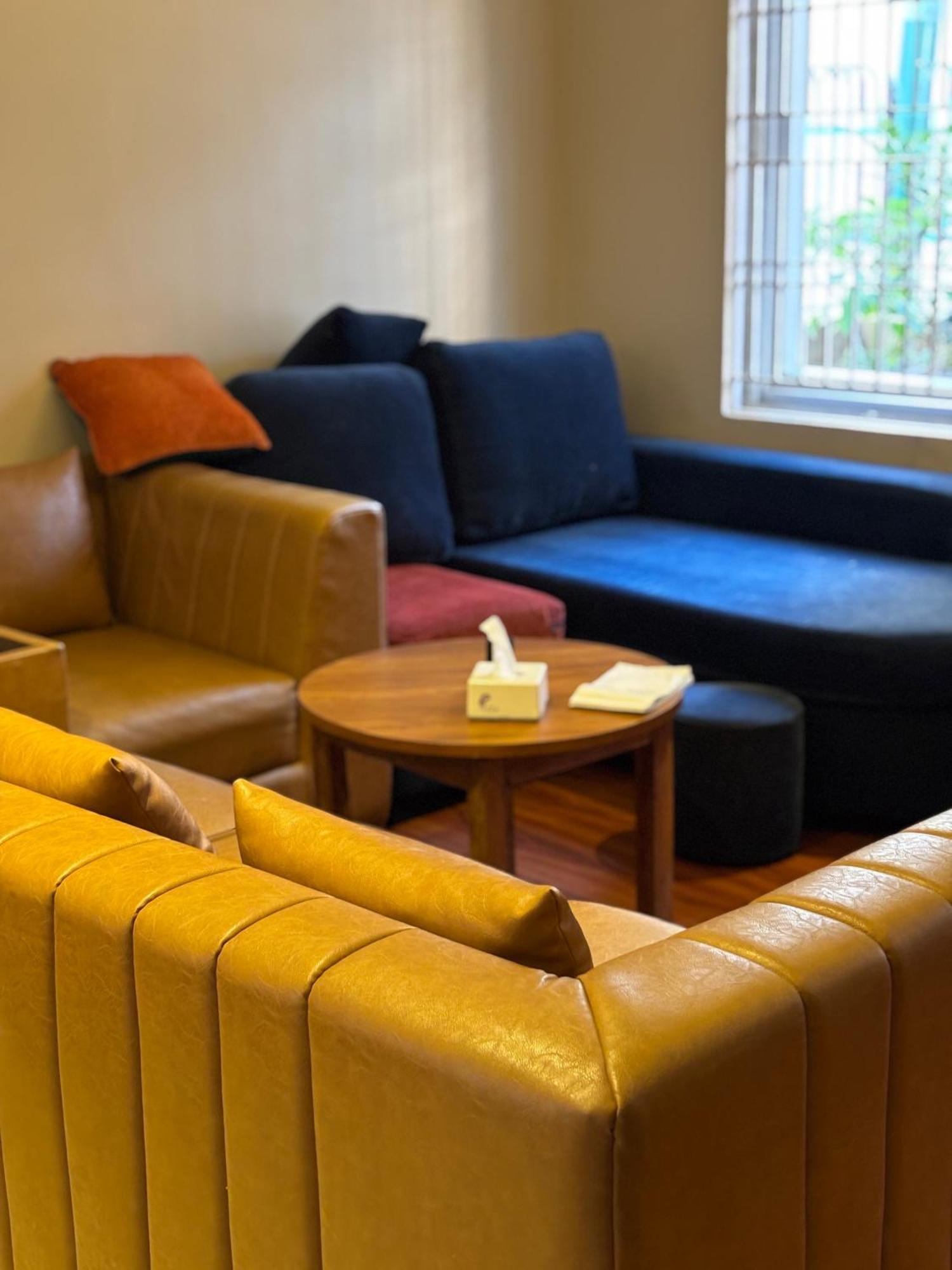 Mums Homestay & Studio Apartments Катманду Екстериор снимка